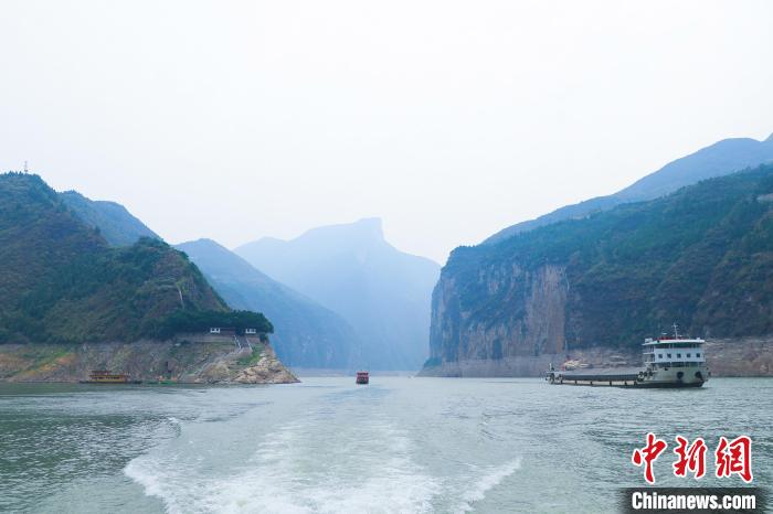 一場巡河“找茬”行動，何以巡出碧水東流的長江？