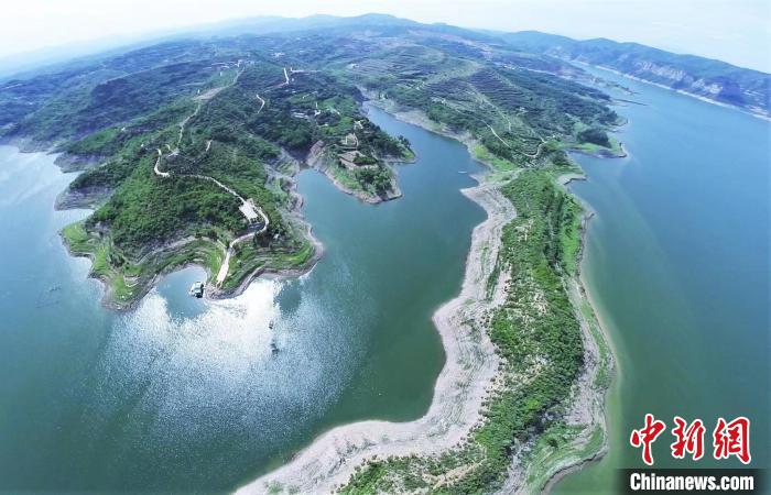 圖為航拍生態(tài)園現(xiàn)狀。　馮華 攝