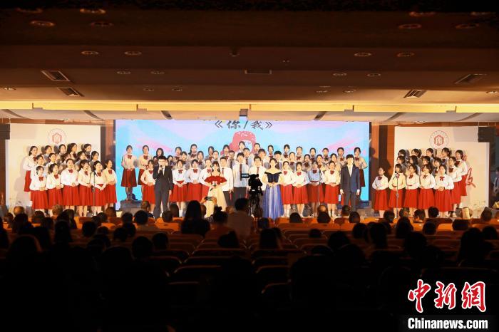 詩歌朗誦會現(xiàn)場?！￠}南師范大學(xué)供圖