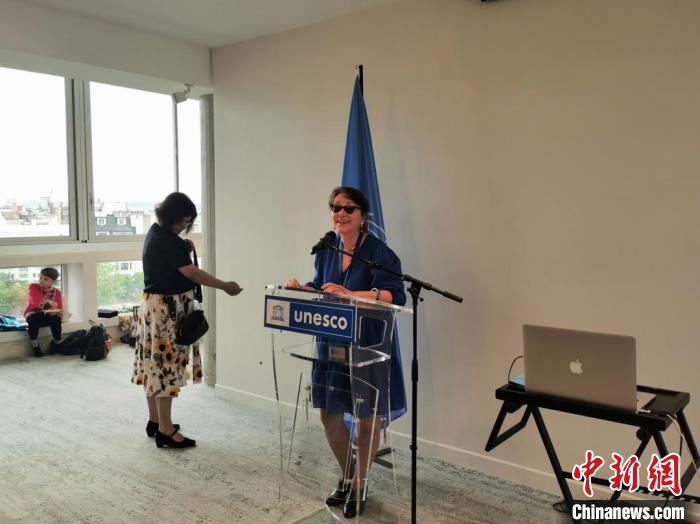 聯(lián)合國教科文組織協(xié)會(huì)委員會(huì)主席瑪麗塔·邦澤弗(Marietta Bantchev)致辭?！【笜?攝