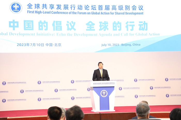 中國國家國際發(fā)展合作署署長羅照輝出席全球共享發(fā)展行動論壇首屆高級別會議開幕式并發(fā)表歡迎致辭。中國國家國際發(fā)展合作署供圖