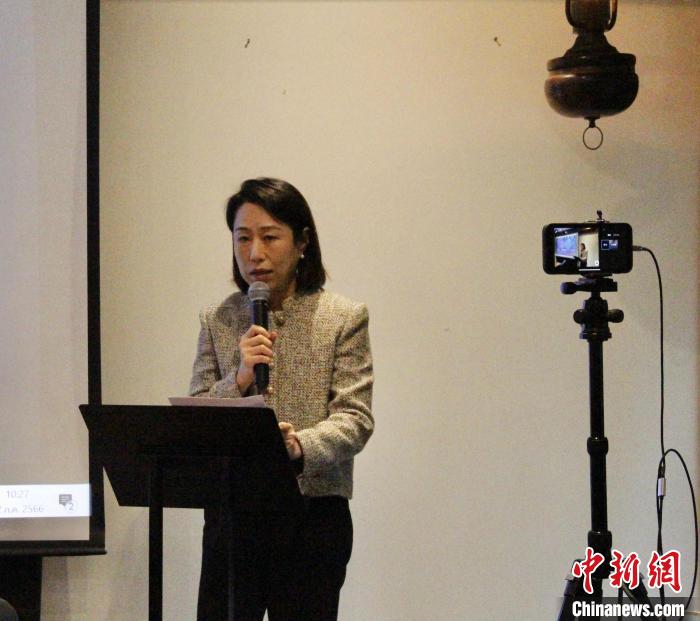 中國(guó)駐泰國(guó)大使館經(jīng)濟(jì)商務(wù)處參贊張瀟瀟致辭。<a target='_blank' href='/' _fcksavedurl='/'><p  align=