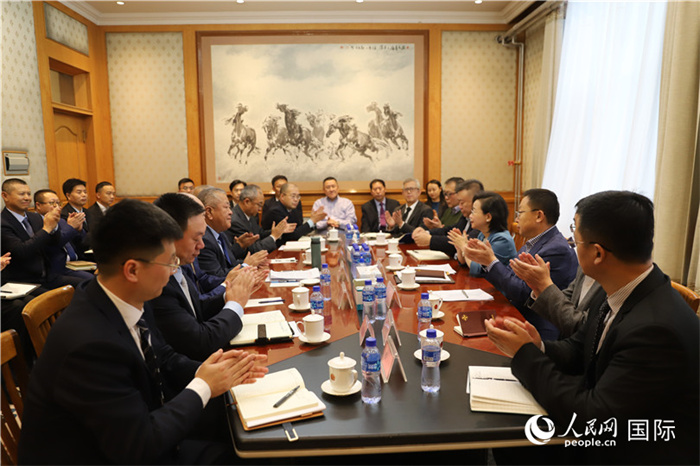 3.2023年10月30日，中國(guó)駐蒙使館座談會(huì)現(xiàn)場(chǎng)。人民網(wǎng)記者 霍文攝