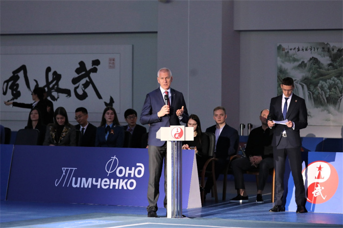 俄羅斯體育部長馬特欽致辭。駐俄羅斯大使館供圖