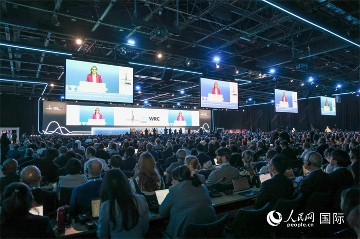 2023年世界無(wú)線電通信大會(huì)開(kāi)幕式現(xiàn)場(chǎng)。人民網(wǎng)記者 任皓宇攝