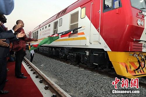 圖為2017年5月31日，蒙內(nèi)鐵路成功開(kāi)通。<a target='_blank' href='/'><p  align=