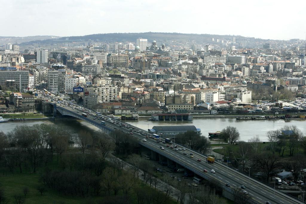 這是2015年3月30日拍攝的塞爾維亞首都貝爾格萊德老城區(qū)。貝爾格萊德是塞爾維亞的首都，坐落在薩瓦河和多瑙河的交匯處，是歐洲最古老的城市之一。新華社發(fā)（普雷德拉格·米洛薩夫列維奇攝）