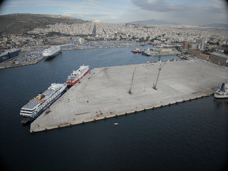 赫拉克萊烏斯?jié)L裝碼頭全景。比雷埃夫斯港港務(wù)局供圖