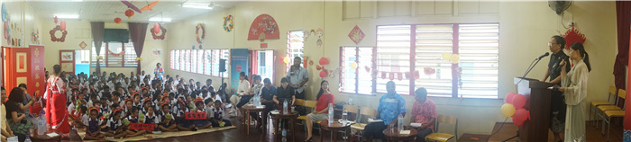 “歡樂春節(jié)進校園”在斐濟勞托卡中華學校禮堂舉行。陳鵬攝