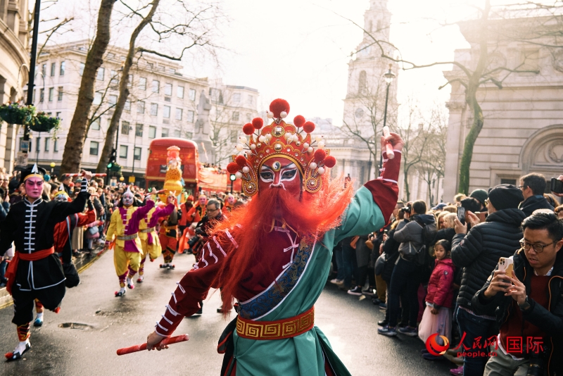 倫敦新春慶典現(xiàn)場。人民網(wǎng) 郭錦標(biāo)、楊浩鵬攝