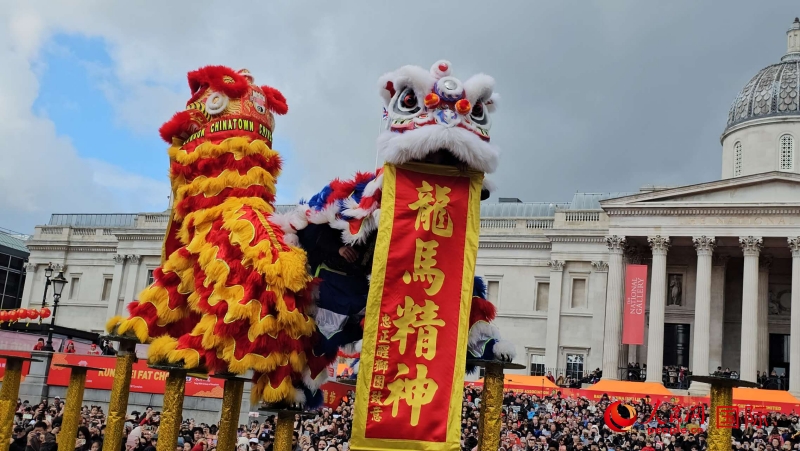 倫敦新春慶典現(xiàn)場。人民網(wǎng) 郭錦標(biāo)、楊浩鵬攝