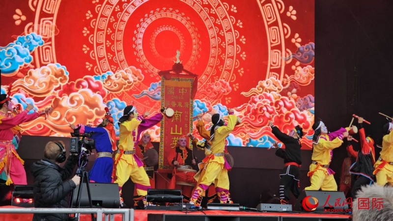 倫敦新春慶典現(xiàn)場。人民網(wǎng) 郭錦標(biāo)、楊浩鵬攝