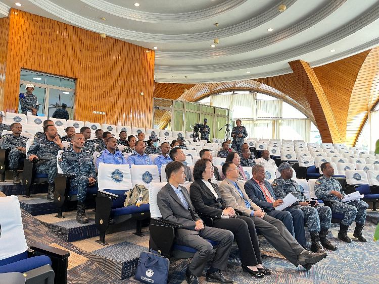 圖為埃塞俄比亞聯(lián)邦警察中文培訓(xùn)班開班儀式現(xiàn)場(chǎng)。亞的斯亞貝巴大學(xué)孔子學(xué)院供圖