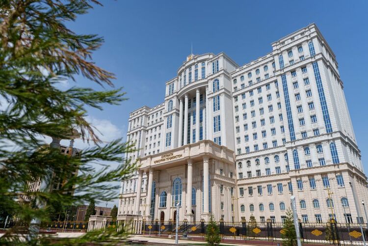 第1視點丨這兩座大樓，見證著中塔友誼