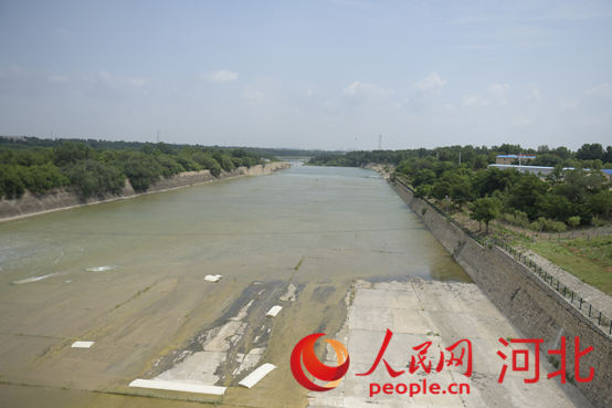 黃壁莊水庫正在按計劃預(yù)泄庫容。人民網(wǎng)祝龍超攝