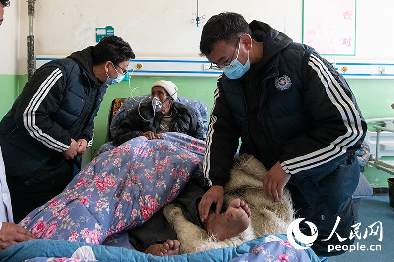 震中日記｜“謝謝，曼巴啦！”