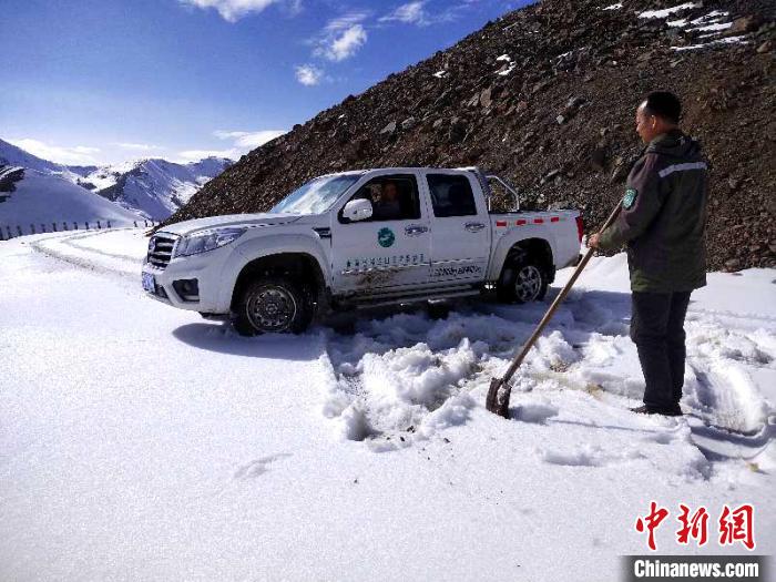 圖為管護員的工作日常。受訪者供圖