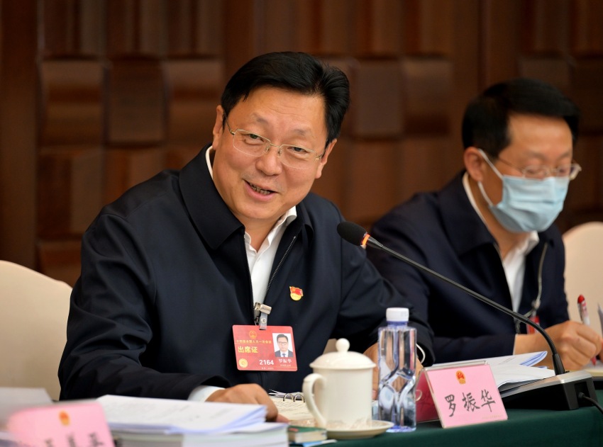 全國人大代表羅振華。