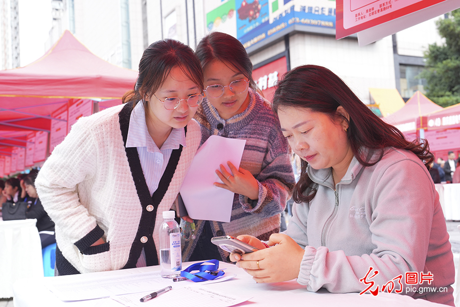 【職引未來】求職招聘“雙向奔赴”，穩(wěn)崗就業(yè)精準(zhǔn)發(fā)力