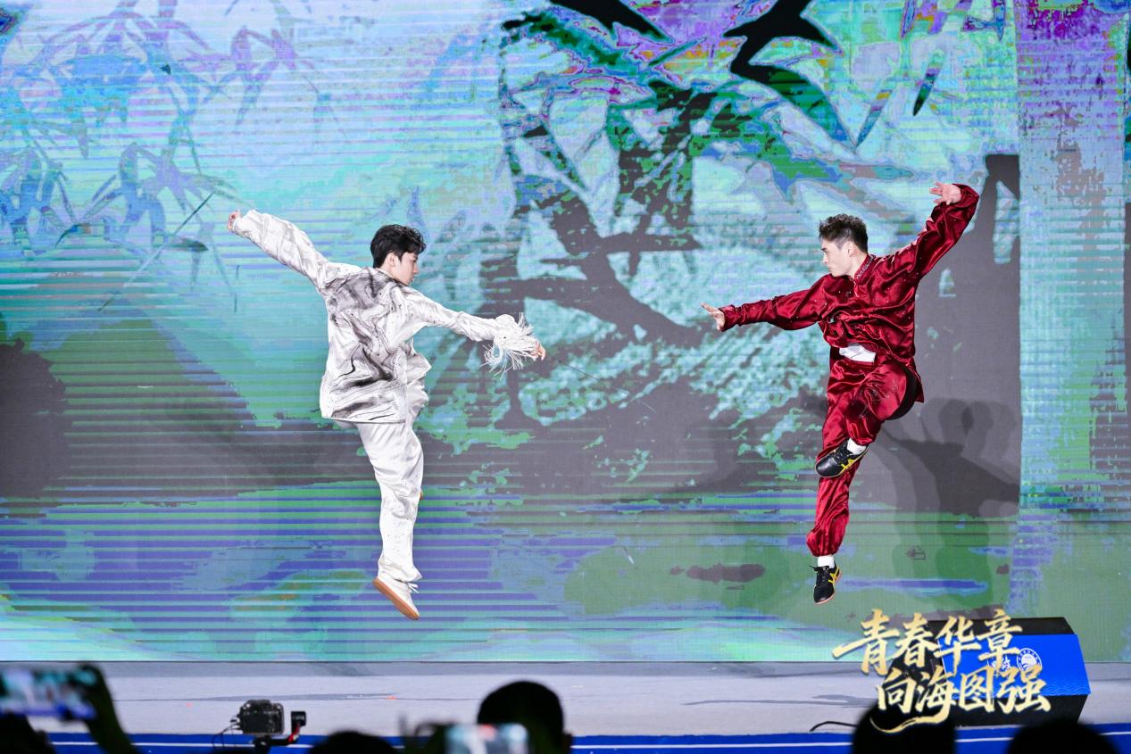 全運健兒劉德文、紀豪（左）帶來“青春有我”的澎湃活力。主辦方供圖