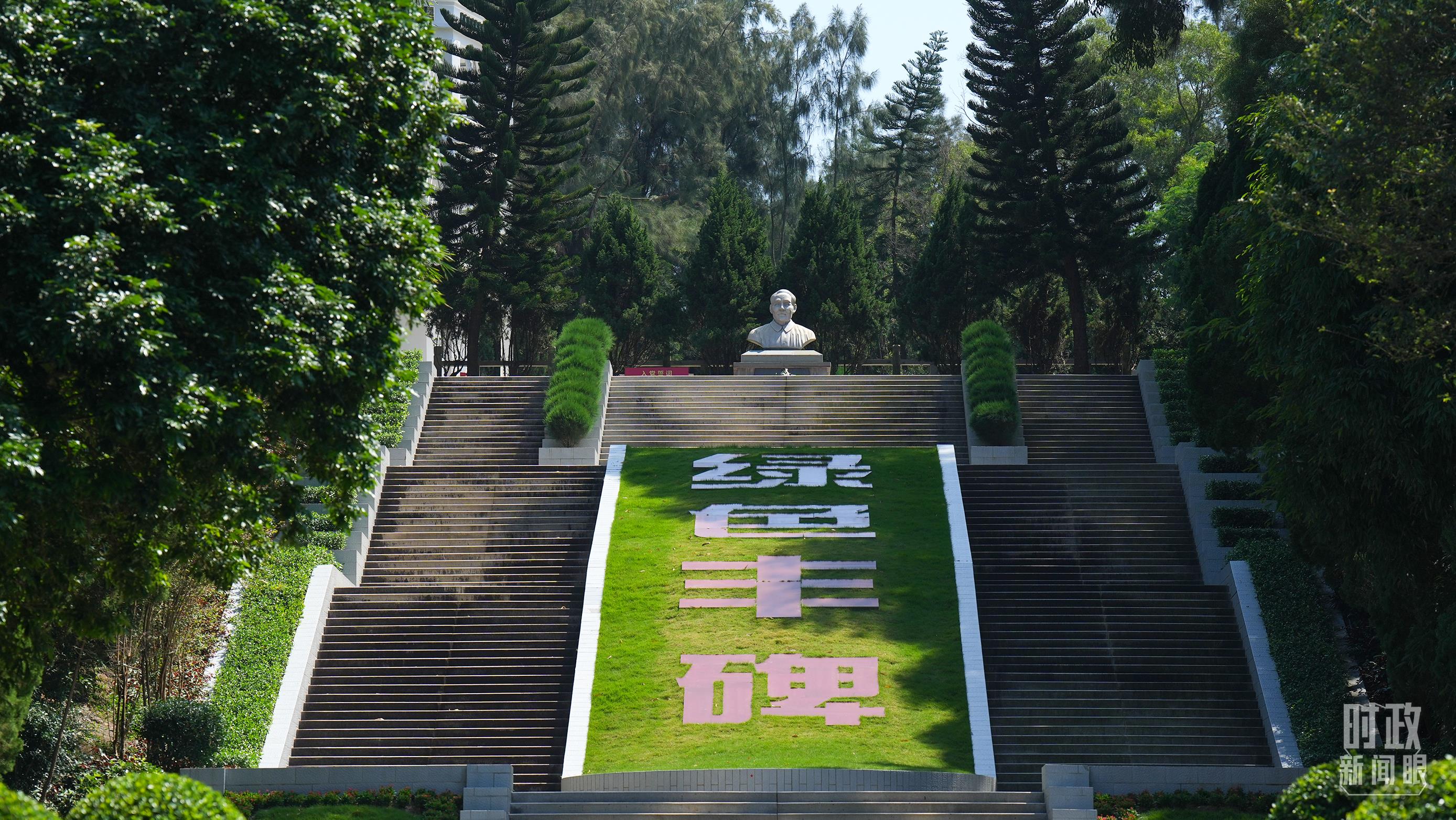 △“綠色豐碑”。（總臺(tái)記者李晉拍攝）