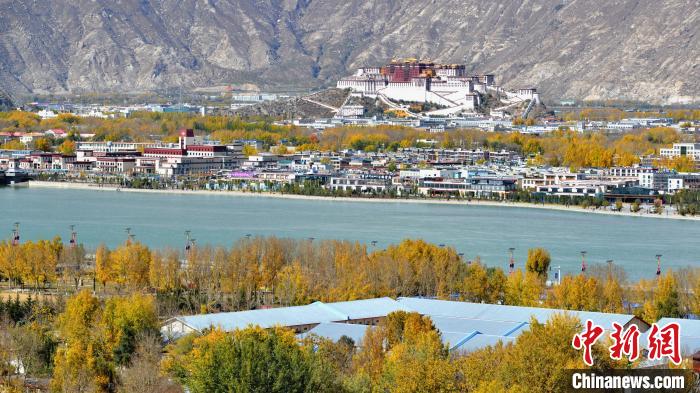 “高原圣城”拉薩深秋美如畫
