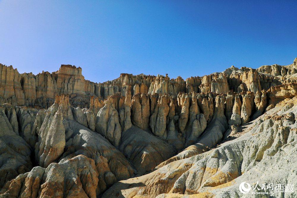 札達土林。人民網 李海霞攝