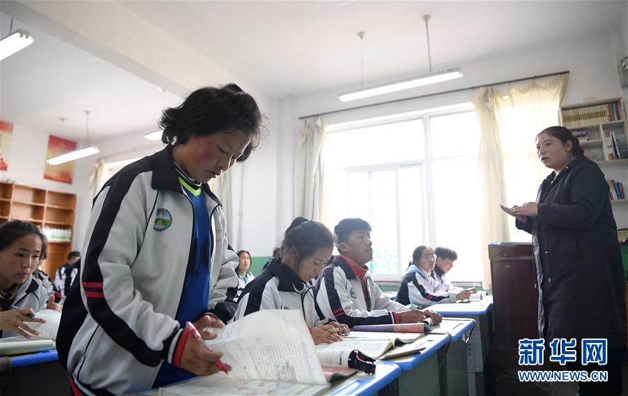 （體育·專題）（22）足球——踢球吧！草原女孩