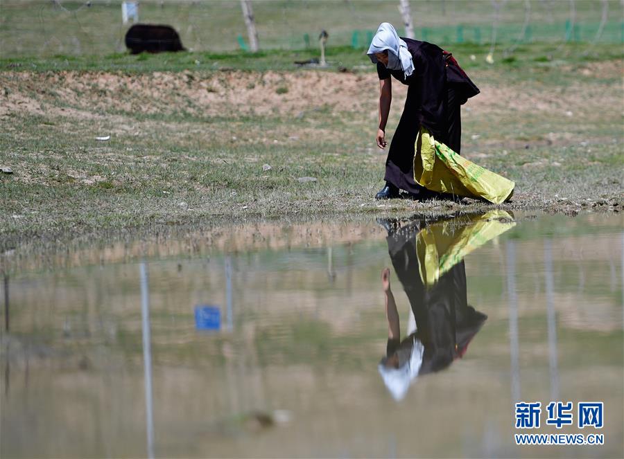 （走向我們的小康生活）（4）青?，敹啵狐S河源的幸福村