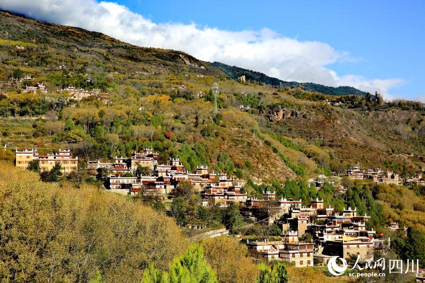 丹巴美景。李永安攝