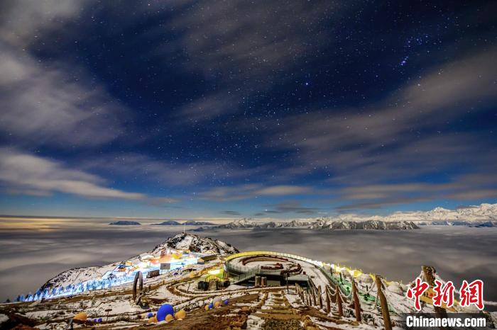 牛背山星空?！↑S業(yè)文 攝