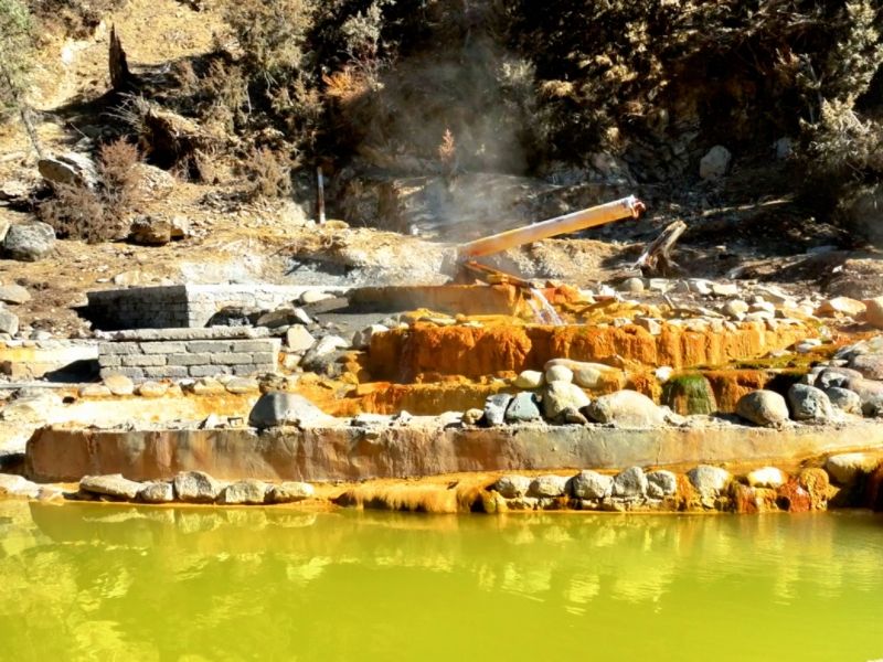 銀恩七星溝溫泉。道孚縣融媒體中心供圖