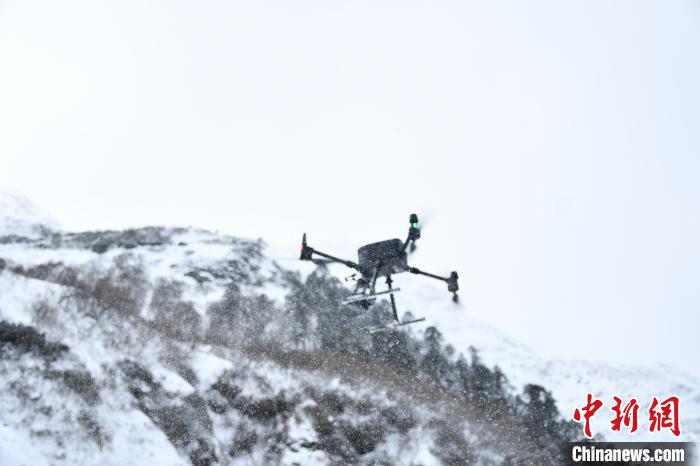 圖為無人機檢跡?！〗有?攝