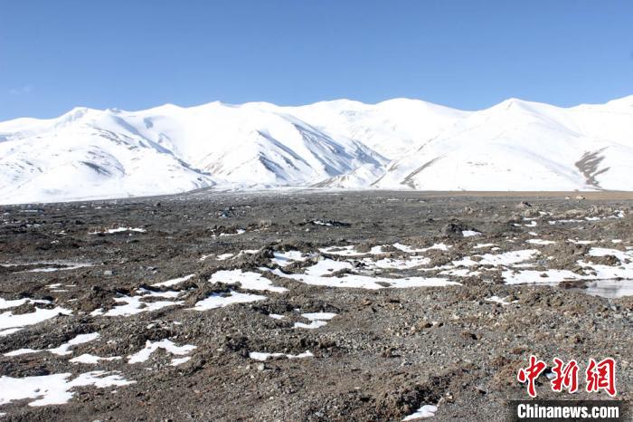 2019年10月冰體融化后遺留下的碎屑物。中科院青藏高原所 供圖