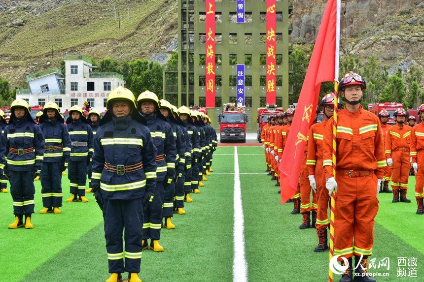 誓師大會(huì)現(xiàn)場。人民網(wǎng) 李海霞攝