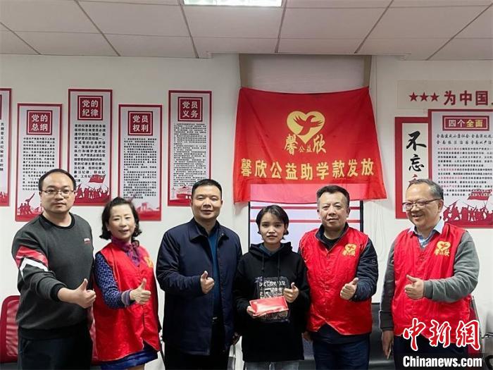 在湘求學(xué)的西藏女孩：“我淋過(guò)雨，也想努力為別人撐把傘”