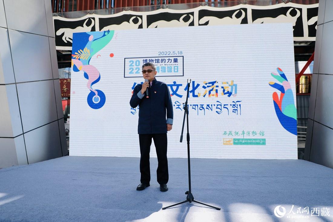 拉薩市委副書記、常務(wù)副市長、北京西藏拉薩指揮部黨委書記王強(qiáng)講話。人民網(wǎng) 次仁羅布攝