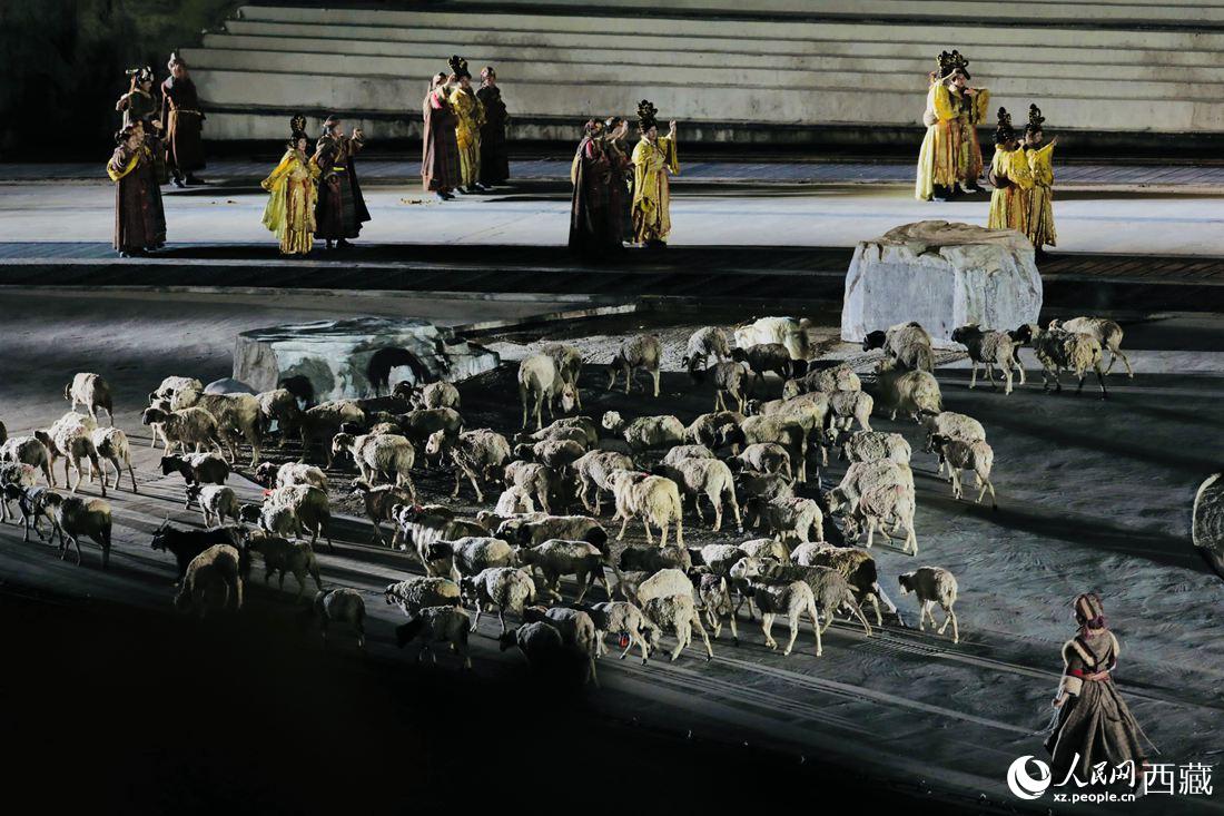 試演現(xiàn)場。人民網(wǎng)次仁羅布攝