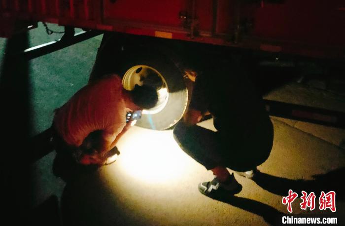 西藏一名基層干部返崗抗疫路：3600公里、歷時100小時