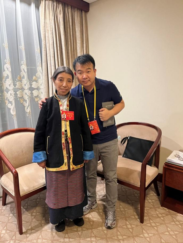 【記者手記Vlog】“守邊的‘阿佳’，您還好嗎”——記者與卓嘎代表再相遇