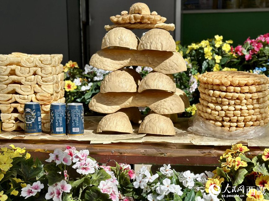 種類繁多的卡塞。人民網(wǎng) 次仁羅布攝