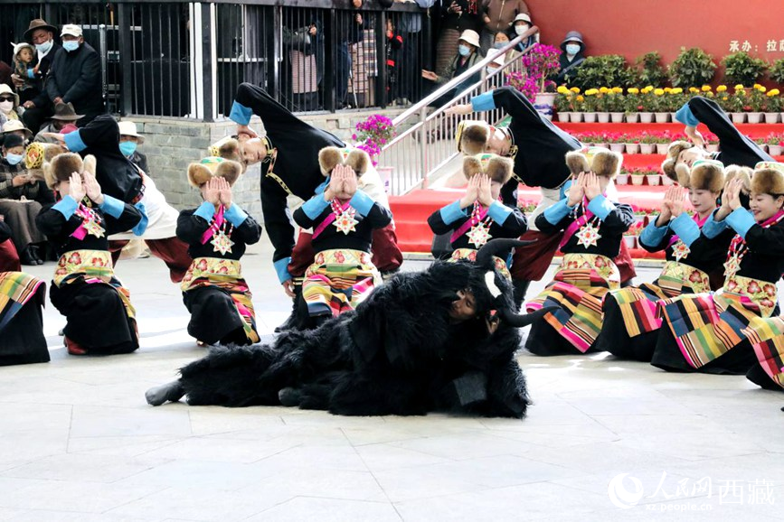 舞蹈《熱巴多吉》。人民網(wǎng) 次仁羅布攝