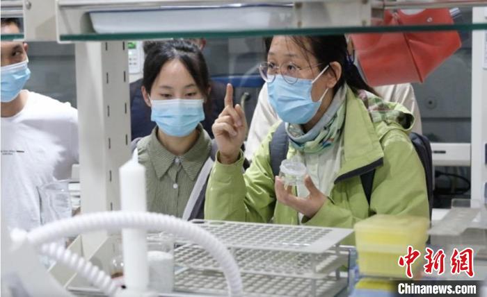 圖為西藏自治區(qū)市場監(jiān)督管理局舉辦2023年助力全區(qū)肉制品生產(chǎn)企業(yè)質(zhì)量提升專題培訓(xùn)班現(xiàn)場。　西藏自治區(qū)市場監(jiān)督管理局供圖