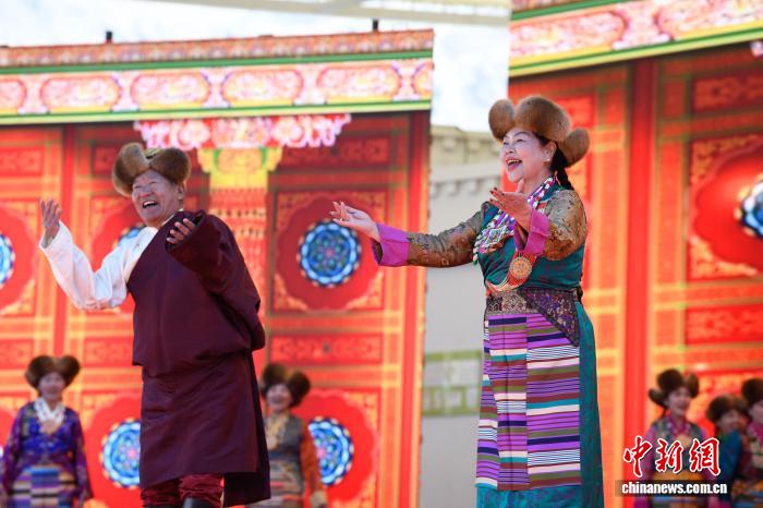 （新春見聞）西藏拉薩：藏鄉(xiāng)歡歌賀新年民族團結(jié)慶新春