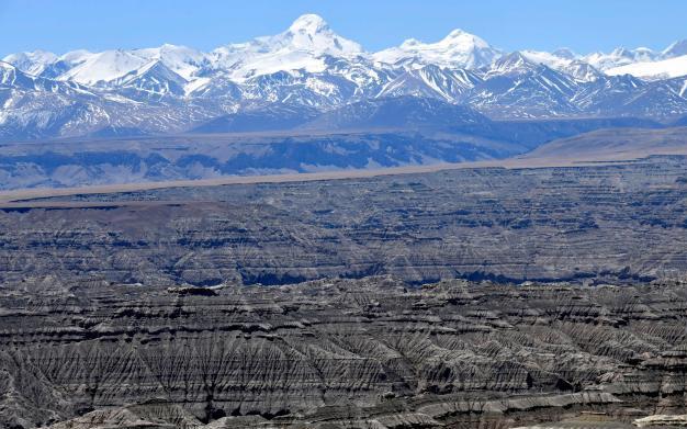 4月5日，西藏阿里札達(dá)土林?！±盍?攝