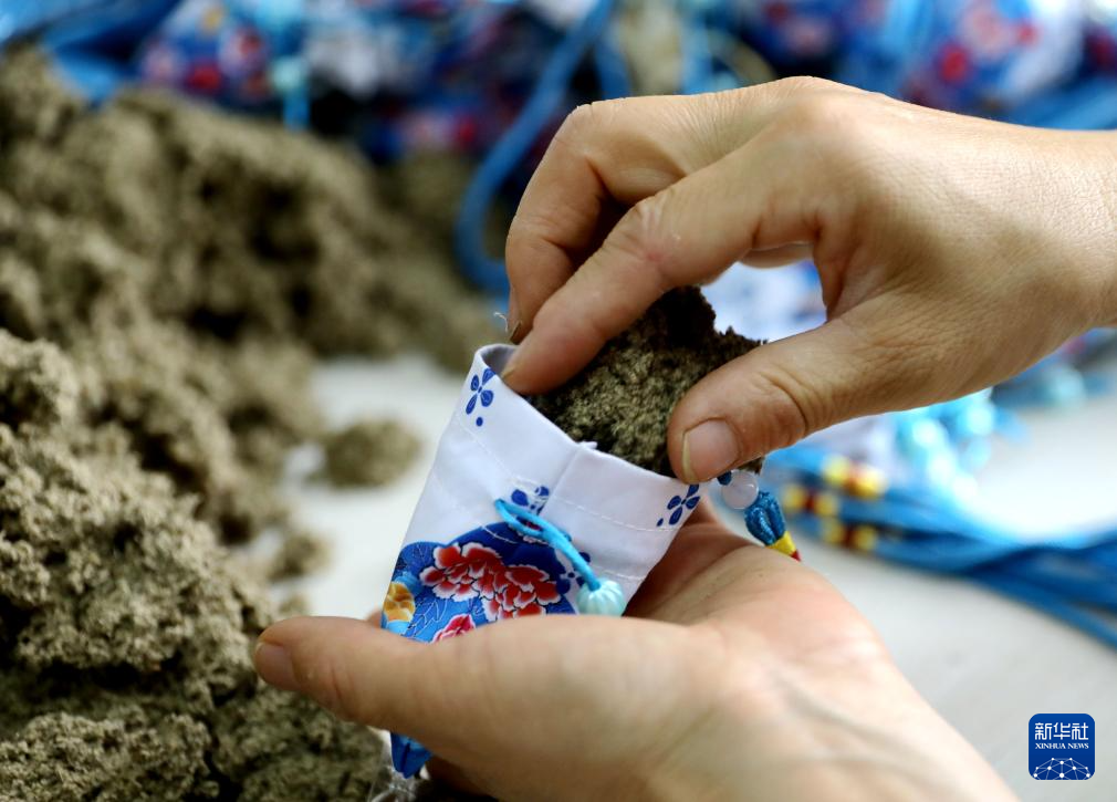 多彩活動(dòng)迎端午