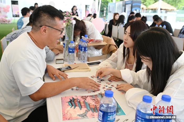 七夕將至：呼和浩特青年交友聯(lián)誼尋“人生搭子”