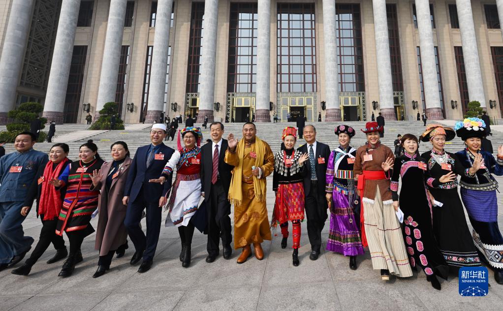 全國(guó)政協(xié)十三屆五次會(huì)議舉行閉幕會(huì)